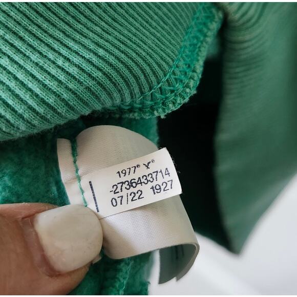 American Eagle Sm Vintage Look 1977 Mountain Pine Tree Sweater Oversized - Picture 6 of 8